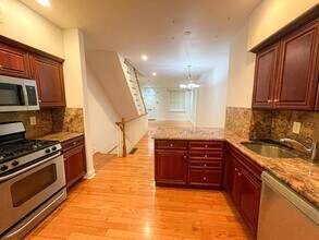 215 Quince St in Philadelphia, PA - Building Photo - Building Photo