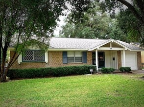 7151 Neff St in Houston, TX - Building Photo - Building Photo