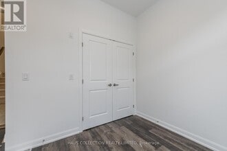 58 Cherry Blossom Private in Ottawa, ON - Building Photo - Building Photo