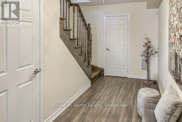 683 Laking Terrace in Milton, ON - Building Photo - Building Photo