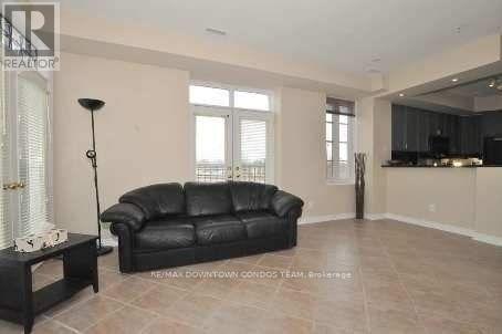 3531 Lake Shore Blvd W in Toronto, ON - Building Photo - Building Photo