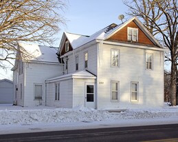 232 Broadway St E Apartments