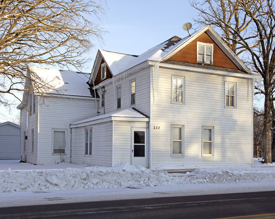 232 Broadway St E in Rockville, MN - Building Photo