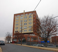 Lewis & Clark Building in Charlottesville, VA - Foto de edificio - Building Photo