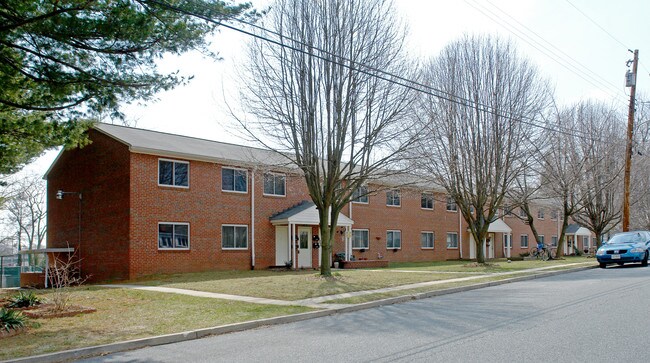 15 Mast St in Bel Air, MD - Foto de edificio - Building Photo