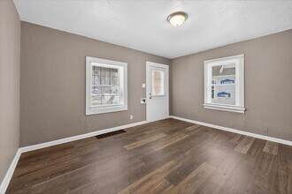 2351-2351 Lasalle St in Indianapolis, IN - Building Photo - Building Photo