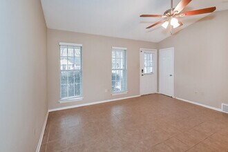 4210 Brighton Dr in Horn Lake, MS - Building Photo - Building Photo