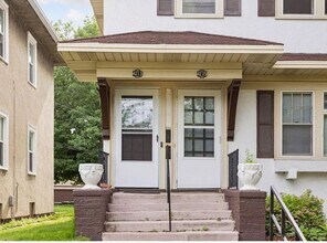 4215-4215 Cedar Ave S in Minneapolis, MN - Building Photo - Building Photo