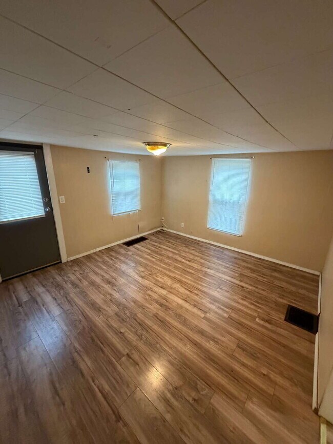 12 Hutchins St in Batavia, NY - Building Photo - Building Photo