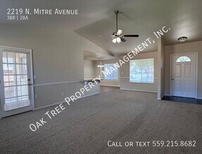 2219 N Mitre Ave in Fresno, CA - Building Photo - Building Photo
