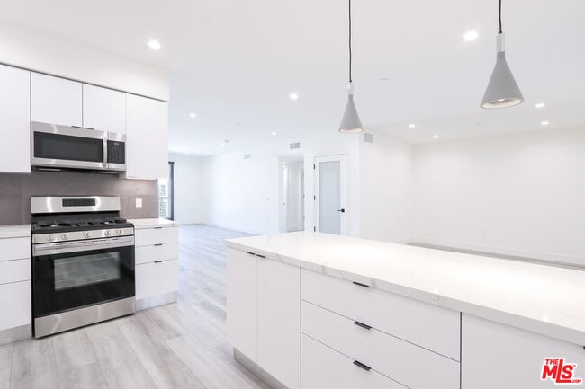 property at 11800 Courtleigh Dr