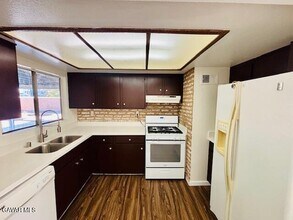 43214 Archwood Way in Lancaster, CA - Building Photo - Building Photo