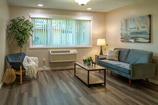 Parkview Apartments in Portland, OR - Building Photo