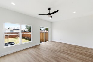 3614 Temple St in Tampa, FL - Building Photo