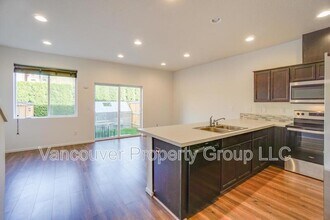 2153 NE 118th Pl in Vancouver, WA - Building Photo - Building Photo