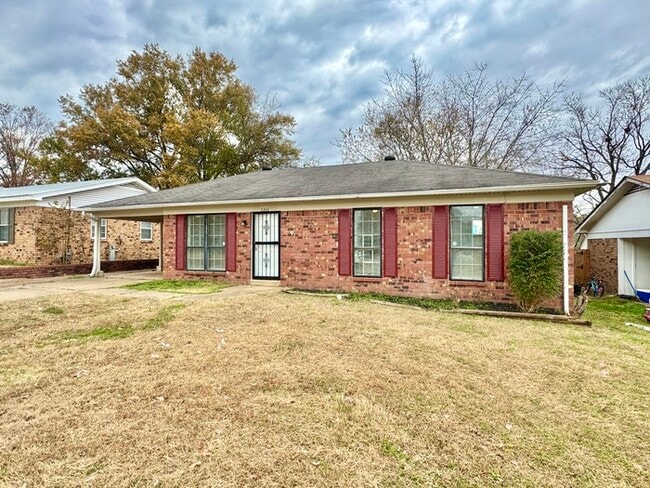6368 Leamont Dr in Millington, TN - Building Photo - Building Photo