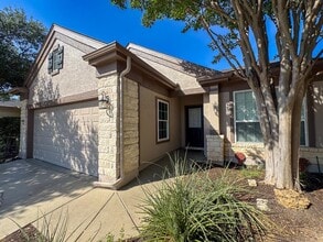100 Sunbird Ct in Georgetown, TX - Building Photo - Building Photo