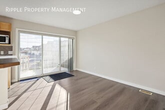 20 Taralake Rd NE in Calgary, AB - Building Photo - Building Photo