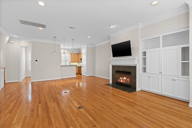 property at 2196 Bancroft Ln