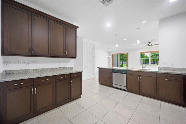 11941 Park 0 Park in Royal Palm Beach, FL - Building Photo - Building Photo