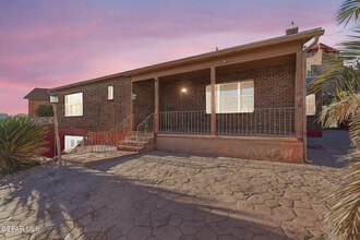 2515 Arizona Ave in El Paso, TX - Building Photo - Building Photo