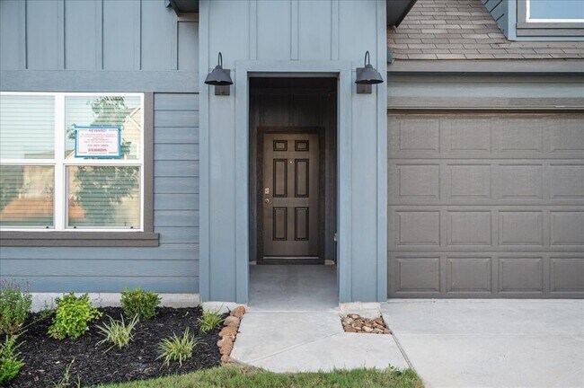379 Wayne Wy in New Braunfels, TX - Building Photo - Building Photo
