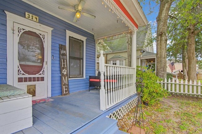 314 W Sidnor St in Alvin, TX - Building Photo - Building Photo