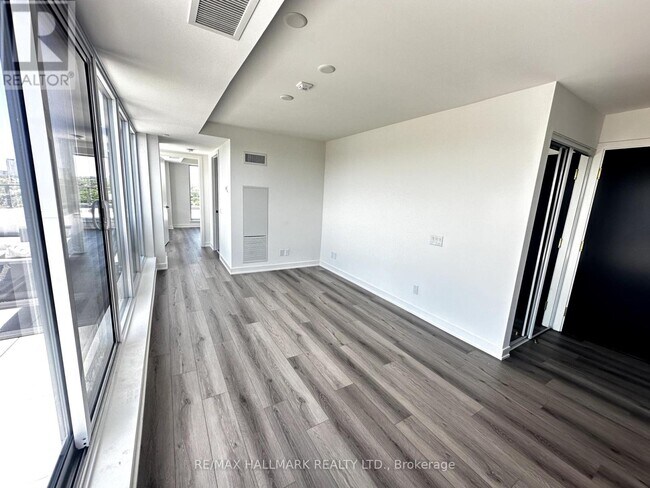 5-805 Lakeview Ave in Toronto, ON - Building Photo - Building Photo