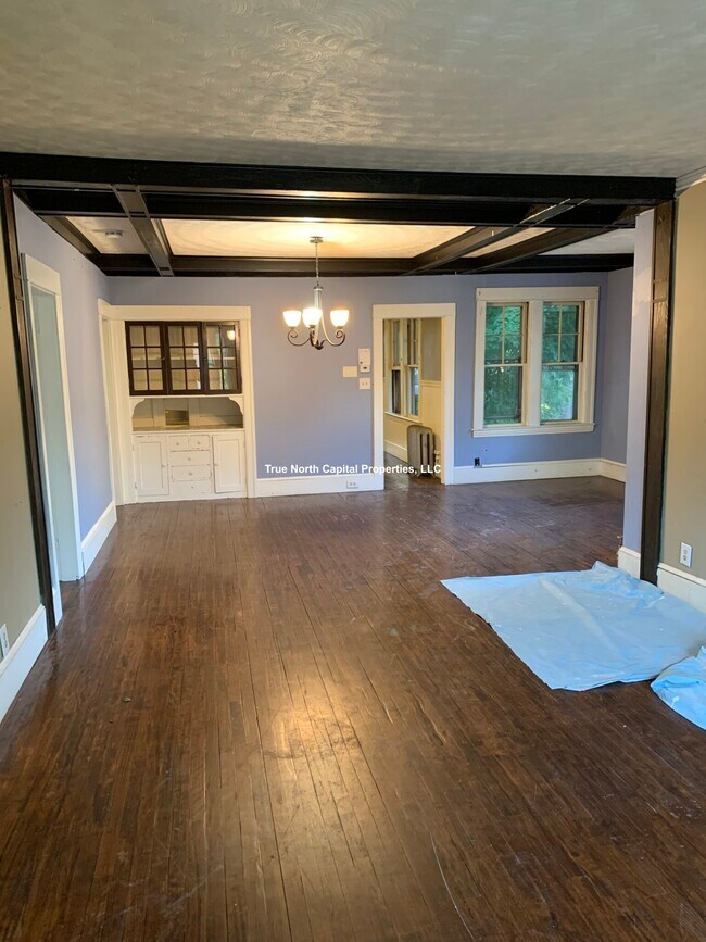 929 Pleasant St Apartments and Nearby Worcester Apartments For Rent