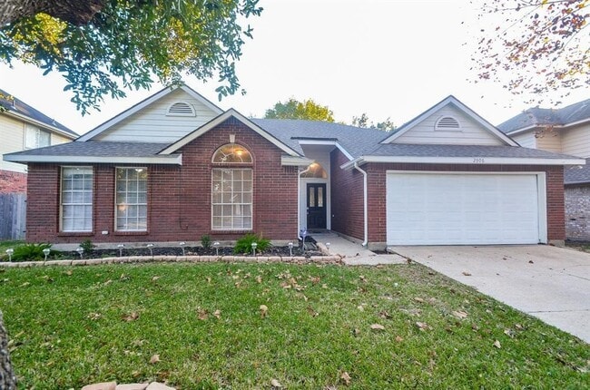 property at 2906 Cocona Ln