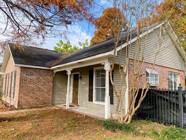 13507 Parwood Ave in Baton Rouge, LA - Foto de edificio - Building Photo