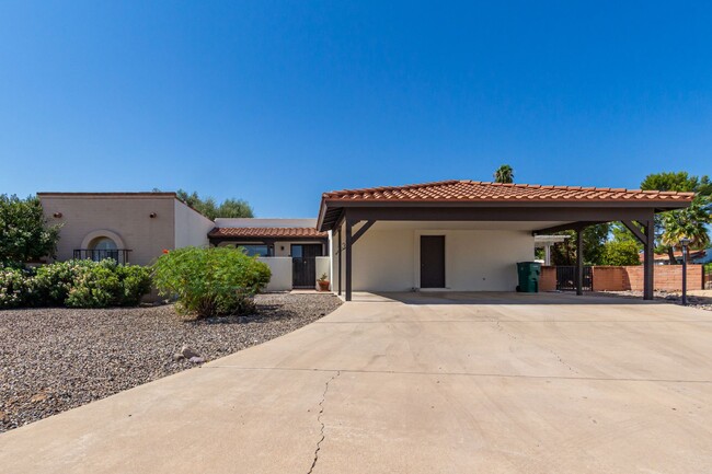 230 E Paseo De Golf in Green Valley, AZ - Building Photo - Building Photo