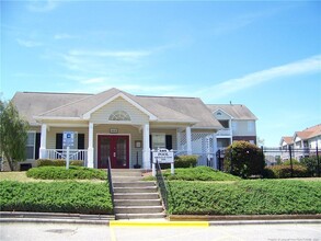 370 Bubble Creek Ct in Fayetteville, NC - Building Photo - Building Photo