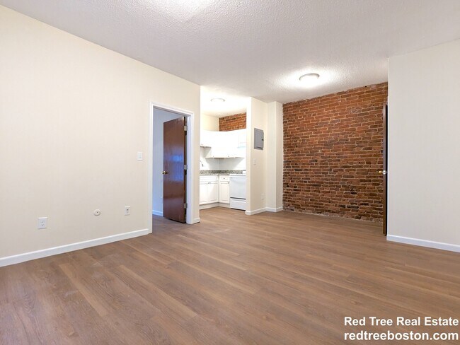 38 S Huntington Ave, Unit 74-22