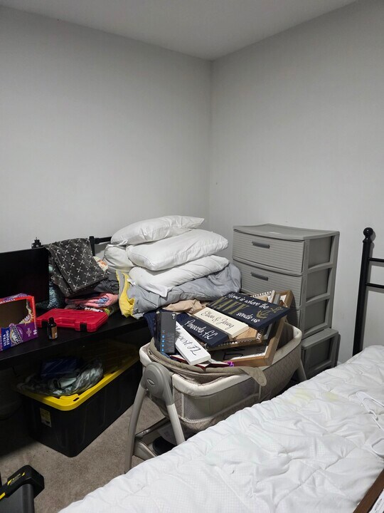 1317 Roosevelt Blvd, Unit 1st Bedroom in Portsmouth, VA - Building Photo