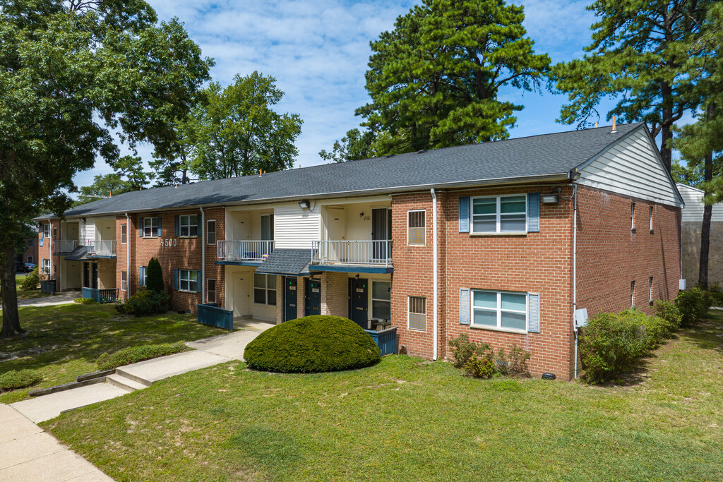 The Pines - Pinewood Estates Apartments in Lindenwold, NJ ...