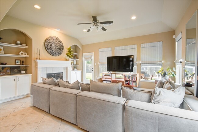 property at 104 Baileys Ct