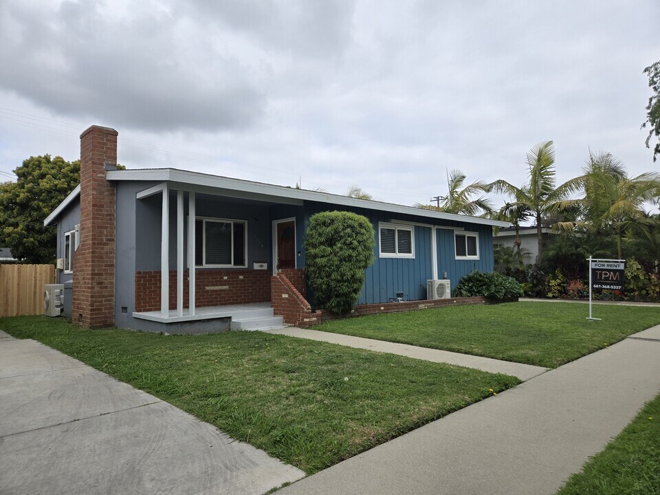 2345 Tevis Ave in Long Beach, CA - Building Photo