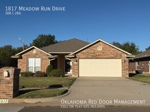 1817 Meadow Run Dr in Moore, OK - Building Photo - Building Photo