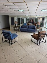 5050 NW 7th St in Miami, FL - Building Photo - Building Photo