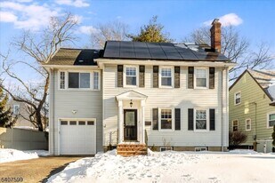 348 Tichenor Ave in South Orange, NJ - Building Photo