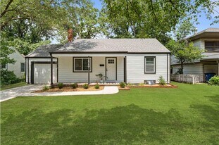 2520 E Aloma St in Wichita, KS - Building Photo