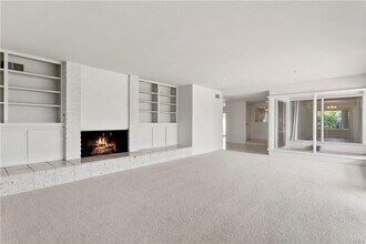 2727 Island View Dr in Newport Beach, CA - Building Photo - Building Photo