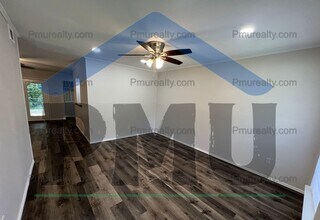422 Oriole Cir in Duncanville, TX - Building Photo - Building Photo