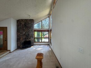 5211 N Elton Rd in Spokane, WA - Building Photo - Building Photo