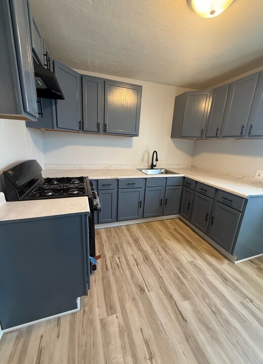 414 N Wayne Ave in Cincinnati, OH - Building Photo