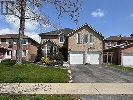 189 River Oaks Blvd W in Oakville, ON - Building Photo