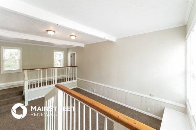 208 E 165th St in Belton, MO - Foto de edificio - Building Photo