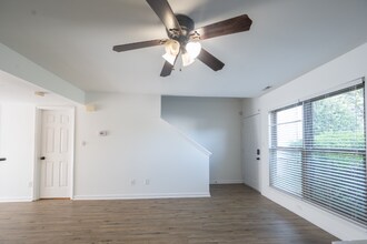 11019 Carmel Crossing Rd in Charlotte, NC - Building Photo - Building Photo