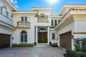 4900 Sanctuary Ln in Boca Raton, FL - Building Photo - Building Photo